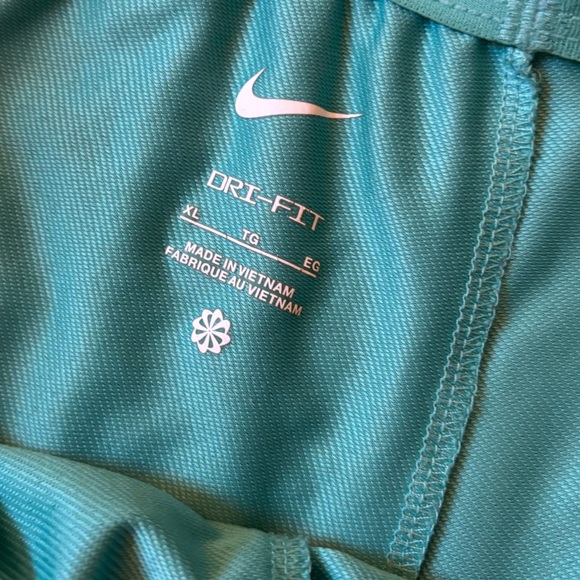 Nike Women's Teal Athletic Shorts - Picture 4 of 8